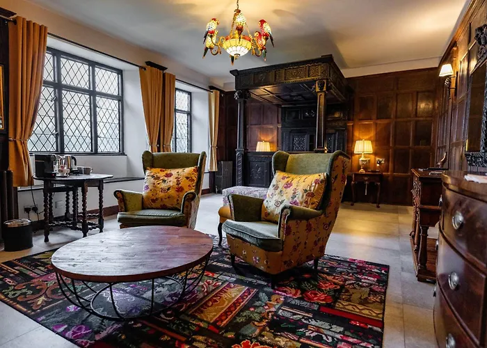 Weston Manor Hotel